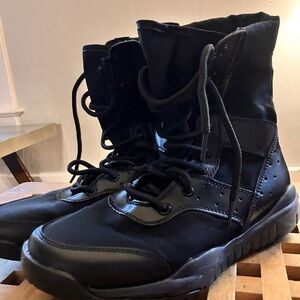 Black Tactical Men's Boots